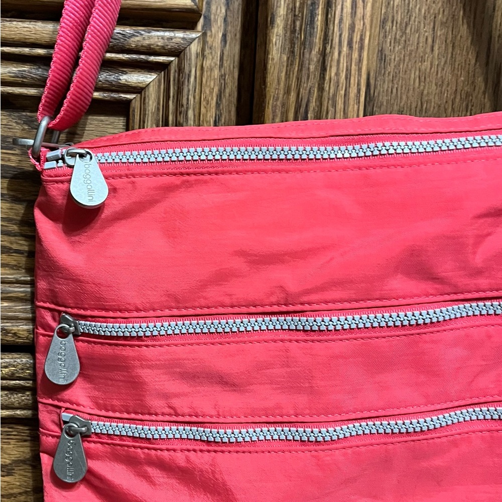 Baggallini crossbody, pink/coral with yellow interior, smoke free, bundle & save